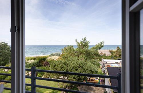 Ostseebad Ahrenshoop Apartment | Guest Rated 9/10 - Haus am Hohen Ufer Family Retreat
