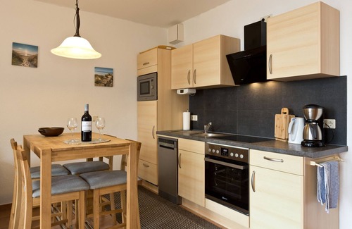 Muritz Apartment | Cozy Haus am Kölpinsee: Family & Pet Friendly Retreat