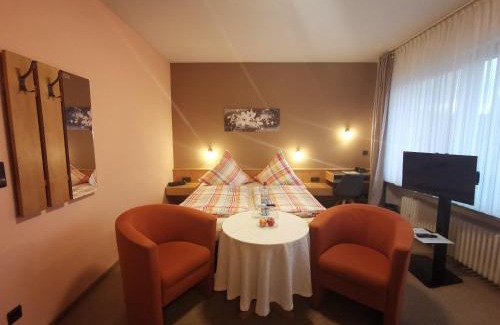 Bad Steben Hotel | Welcoming Haus am Kurpark Hotel Garni with Great Amenities