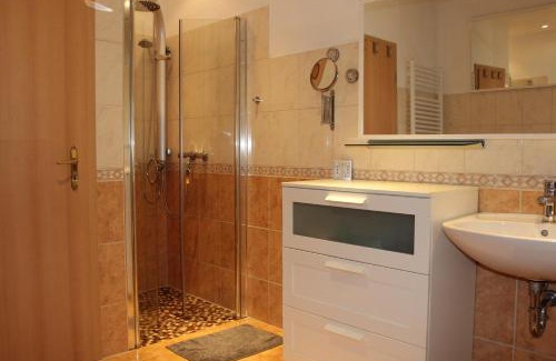 Bernburg House | Pet-Friendly Retreat at Haus am See - Rated 9.5/10!
