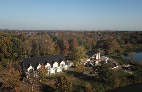 Haseluenne Hotel | Pet-Friendly Haus am See Haselünne with Family Amenities