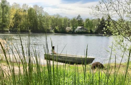 Ruckersdorf House | Waterfront Retreat at Haus am See - Family Friendly Stays