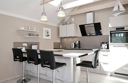 Wittenbeck Apartment | Inviting Haus am Wald Bereich Sonne: Pet & Family Friendly