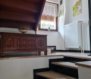 Perl Apartment | Family-Friendly Getaway at Haus an der Leukquelle