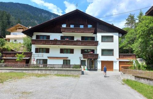 Biberwier Apartment | Family-Friendly Haus an der Sonne FeWo 1 - Rated 9.3/10