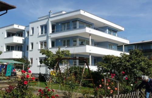 Immenstaad am Bodensee Apartment | Exclusive Haus Bank-Specker: Guest Rated 10/10, Family Friendly
