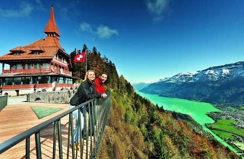 Wengen House | Haus Bel Air: Pet-Friendly Haven with Top-Notch Amenities