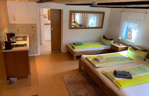Schmilka House | Haus Bergfriede: Pet-Friendly Retreat with Breakfast Included
