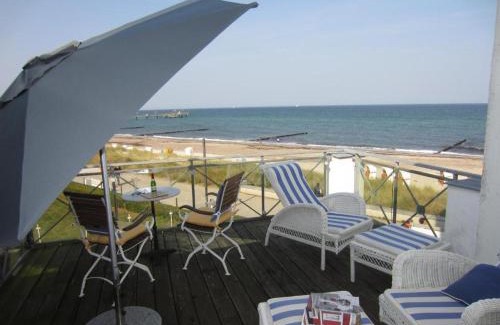 Heiligendamm Apartment | Relaxing Haus Bischofsstab - Oceanfront Retreat by the Sea
