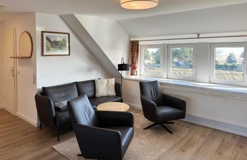 Norddorf Apartment | Family-Friendly Getaway at Haus Bräätlun Ferienwohnung