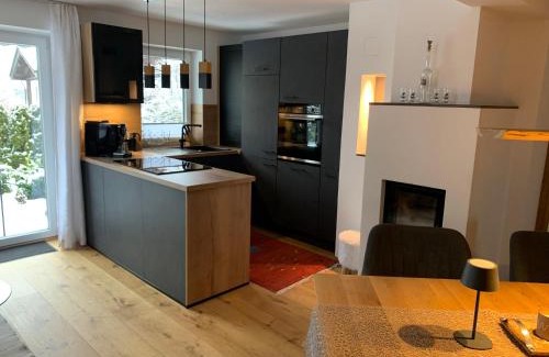 Sankt Martin bei Lofer Apartment | Haus Cäcilia: Top-Rated Family Hotel with Kitchen Access