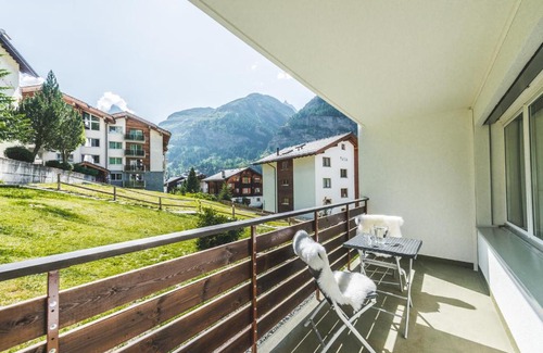 Zermatt Apartment | Experience Haus Cresta: 10/10 Reviewed with Breakfast Included