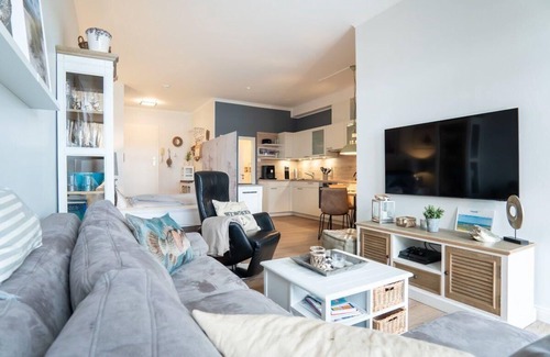 Steinwarder Apartment | Cozy Stay at Haus "Dünenhof" with Family-Friendly Amenities