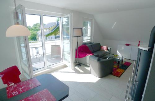 Neuhaus Apartment | Family-Friendly Getaway at Haus Dünenrot - 4 Star Rated