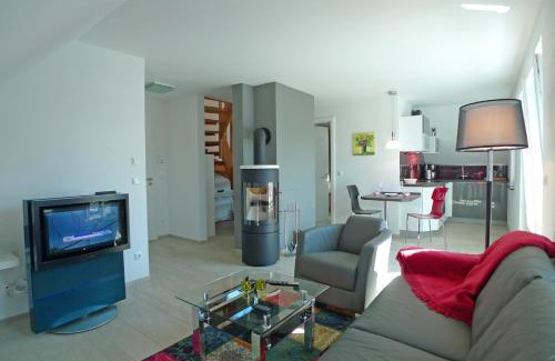 Neuhaus Apartment | Family-Friendly Getaway at Haus Dünenrot - 4 Star Rated