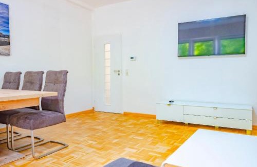 Goslar Apartment | Budget-Friendly Family Stay at Haus der Kaiser, Rated 9/10