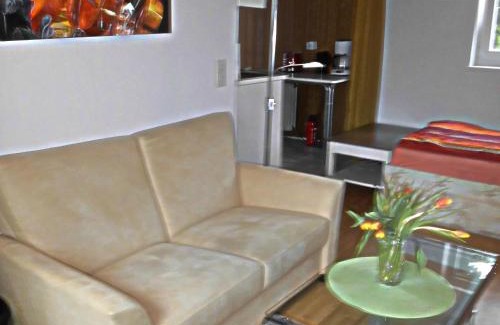 Mitte House | Discover Comfort at Haus der Kunst - Family-Friendly Stay
