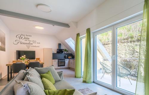 Retzbach Apartment | Discover Haus der Weinfreunde: Family-Friendly Comfort