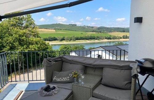 Heringhausen House | Scenic Haus Diemeleck: 4-Star Retreat with Ocean Views