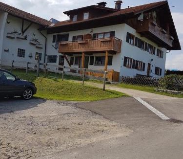 Hopferau Apartment | Pet-Friendly Retreat at Haus Echtler - Guest Rated 9.1
