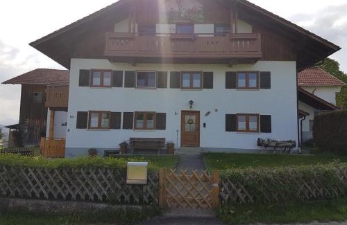 Hopferau Apartment | Pet-Friendly Retreat at Haus Echtler - Guest Rated 9.1