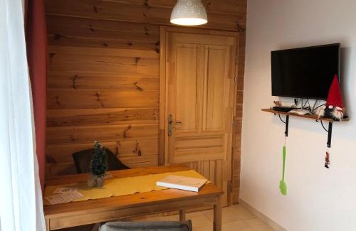 Tauplitz Apartment | Guest Rated 10/10: Haus Edelgrün with Hot Tub & Breakfast