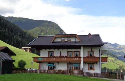 Madseit Apartment | Exceptional Stays at Haus Edring - Family-Friendly Comfort