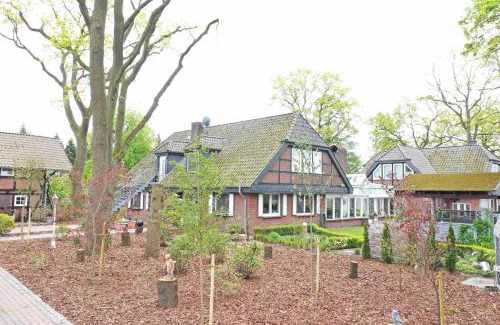 Scheessel Apartment | Family-Friendly Haus Eichenhain in Hamburg - Top Rated Stay