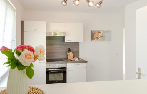 Seeboden Apartment | Oceanfront Escape at Haus Elisabeth - Guest Rated 9.4/10
