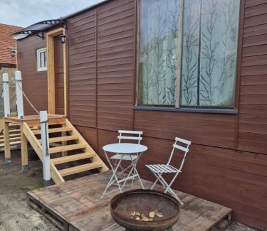 Deutschhof Apartment | Discover the Comfort of Montage Zimmer 1 Deutschhof