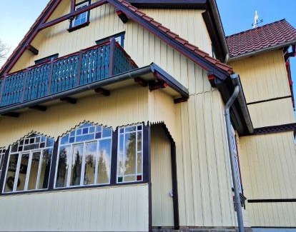 Mandelholz Apartment | Pet & Child Friendly Haven at Haus Fessel - Zeterklippe