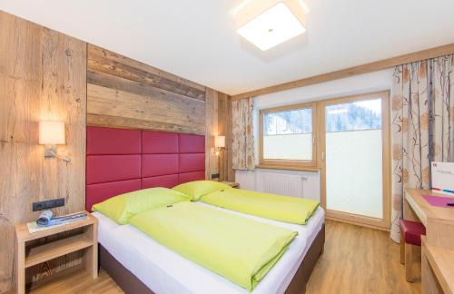 Soelden House | Discover Haus Fidelis Riml: Top-Rated with Pool & Spa