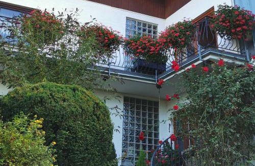Michelstadt Apartment | Guest Rated 9.4: Family-Friendly Stay at Haus Froehlich