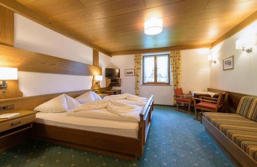 Sankt Anton am Arlberg Hotel | Family-Friendly Escape at Haus Gamberg: Rated 9/10!