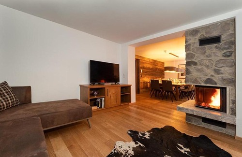 Sankt Anton am Arlberg Apartment | Experience Haus Gertrud: Child-Friendly 4-Star Retreat