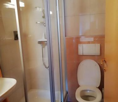 Sankt Johann im Pongau Apartment | Family-Friendly Retreat at Haus Höllwart - Guest Rated 9/10