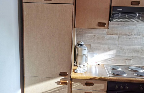 Haidmuhle Apartment | Pet-Friendly Haus Haidweg Wohnung 2 with Balcony & Breakfast