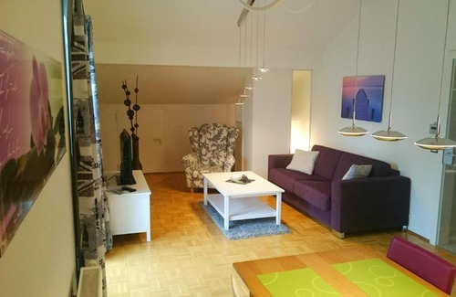 Elsbethen Apartment | Discover Haus Haslach: Oceanfront, Pet-Friendly Retreat