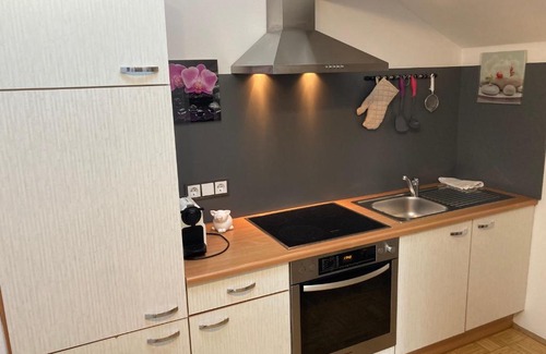 Elsbethen Apartment | Discover Haus Haslach: Oceanfront, Pet-Friendly Retreat