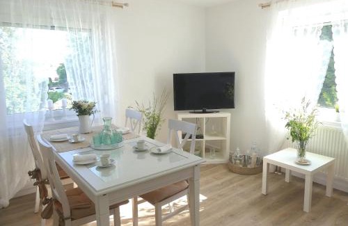 Obernheim Apartment | Haus Heimatliebe: Oceanfront Retreat with High Guest Ratings