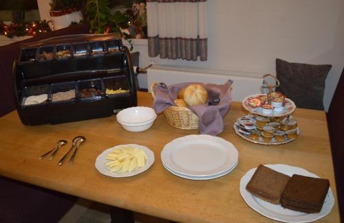 Hoerstel Hotel | Cozy Haus Hilckmann: Family-Friendly Retreat with Hot Tub