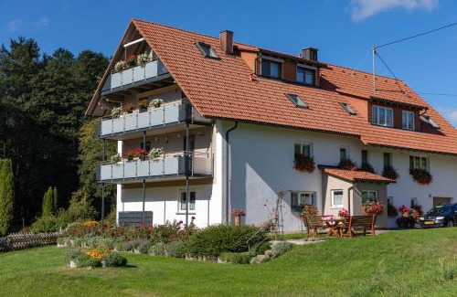 Uehlingen-Birkendorf House | Haus Hilda Fechtig: Guest Rated 9.7 & Pet Friendly Stay