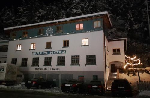 Landeck Apartment | Family-Friendly Haus Hotz Apart Talblick with High Ratings