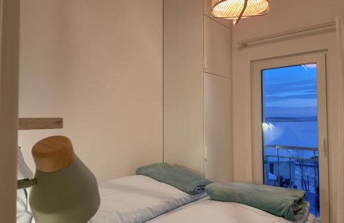 Lobstaedt Apartment | Scenic Retreat at HAUS IM SCHILF 1 by Hainer See