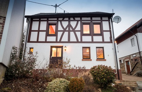 Pohl House | Comfortable Retreat at Haus Innerdorf - Pool & Breakfast