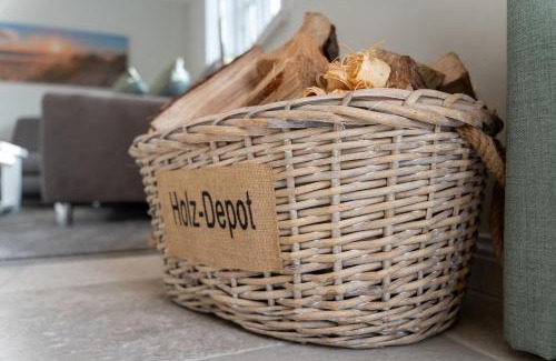 Oevenum House | Family-Friendly Getaway at Haus Inselurlaub Hausteil 1