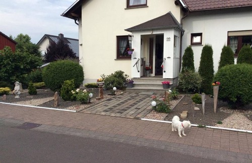 Longkamp Apartment | Family-Friendly Retreat at Haus Irena - Your Perfect Getaway