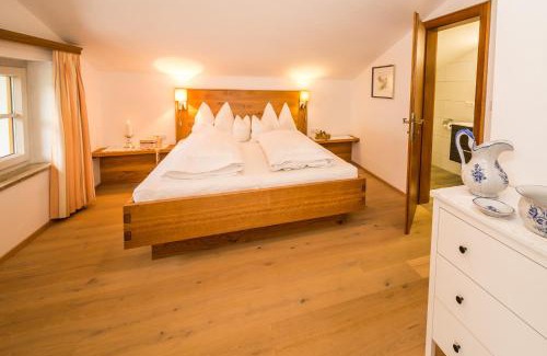 Filzmoos Apartment | Exceptional Haus Jäger: Family-Friendly with Breakfast Included