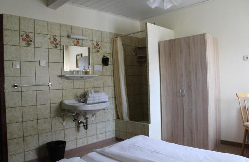 Doebriach House | Pet-Friendly Comfort at Haus Kärnten with Great Amenities