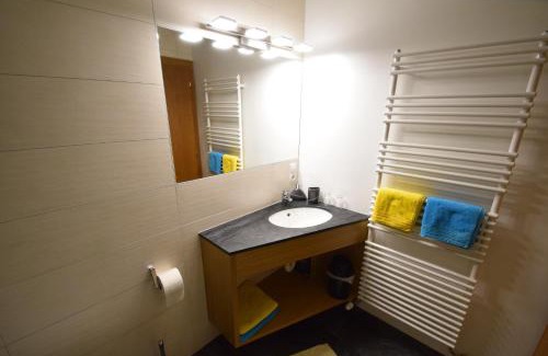 Nauders Apartment | Kid-Friendly Getaway at Haus Köhle with Kitchen Amenities